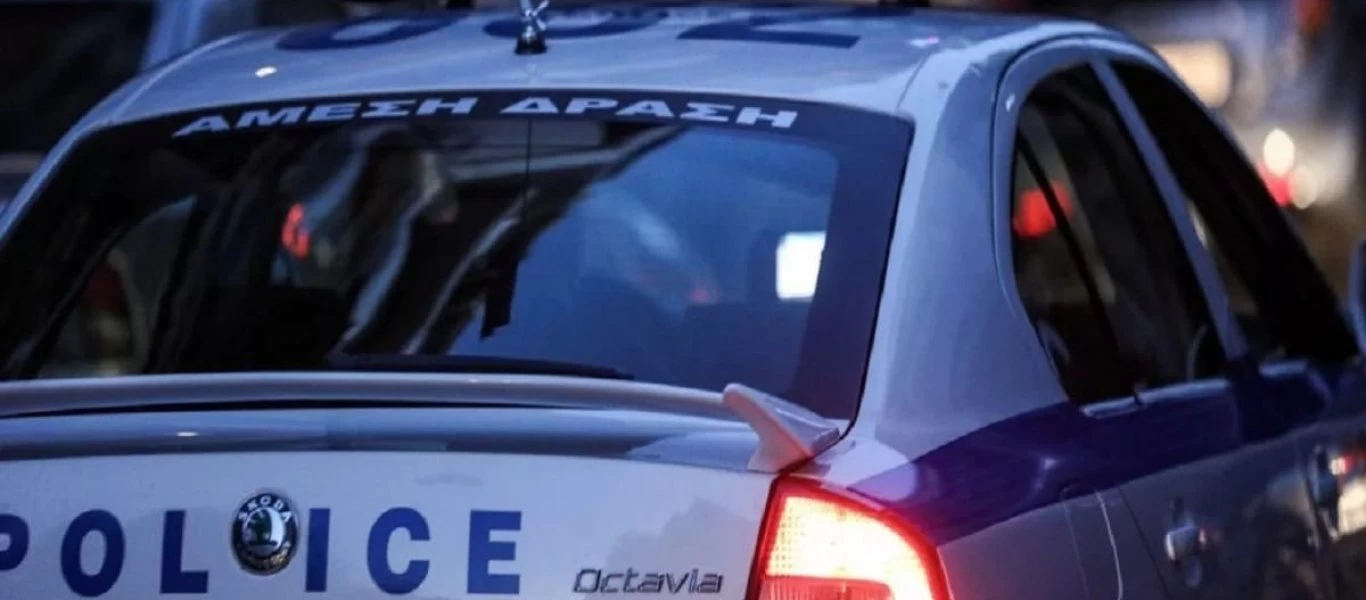 Αυτοκίνητο έπεσε σε γκρεμό στον Δήμο Φυλής - Νεκρός ο άνδρας (upd)